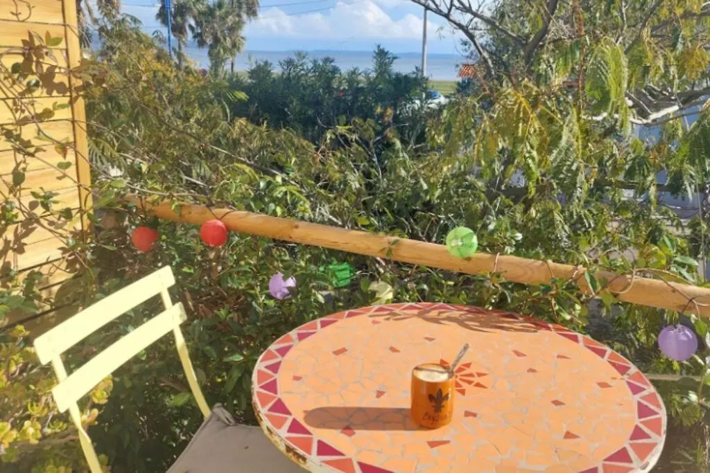 Appartement Studio Pieds Dans L'Eau Hyeres 1Er Etage